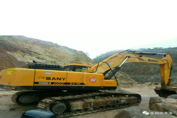 應(yīng)用在工程車發(fā)動機(jī)油中