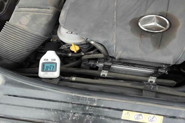 在發(fā)動機(jī)油中噪音降低的應(yīng)用典型案例